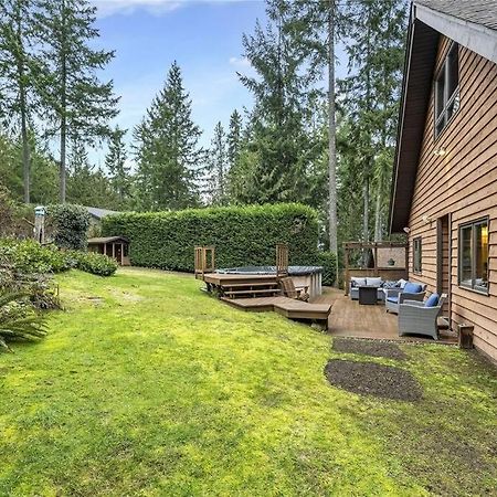 Chalet Style Cottage Near Shawnigan Lake מראה חיצוני תמונה