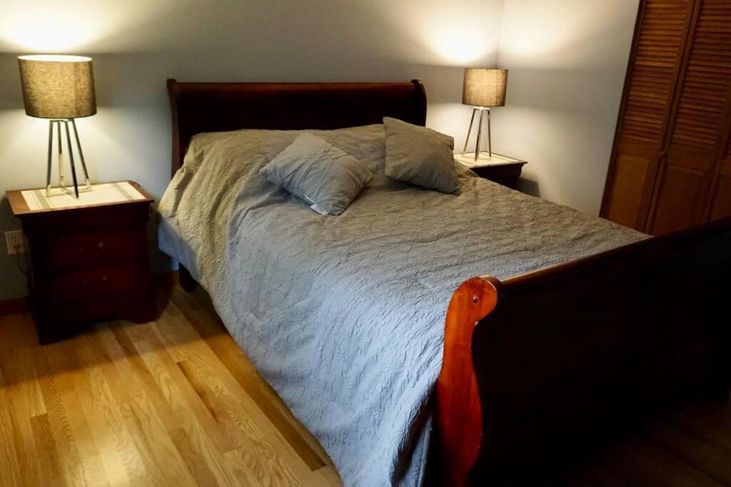 Chalet Style Cottage Near Shawnigan Lake מראה חיצוני תמונה